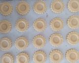Foto langkah ke 4 dari resep Strawberry Butter Cookies.