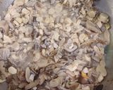 A picture of step 4 of Clam Rice Porridge (Cháo hến).