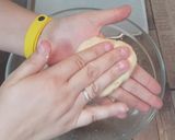 Foto del paso 3 de la receta: Bollos preñaos o choripanes en 30 minutos