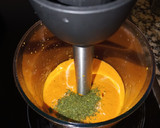 Foto del paso 2 de la receta: Salsa de tomate con pimientos y cúrcuma "Medicinal"