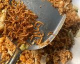 Foto langkah ke 3 dari resep Nasi goreng udang teri.