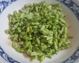 รูปขั้นตอนการทำที่ 1 ของ ดอกขจรผัดไข่ทรงเครื่อง