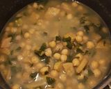 Foto del paso 2 de la receta: Sopa de garbanzos y espinacas ¡Power! 💪👩‍🍳