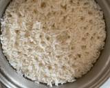 Foto del paso 2 de la receta Arroz chino con camarones y un huevo estrellado