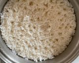 Foto del paso 2 de la receta: Arroz chino con camarones y un huevo estrellado
