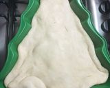 Foto del passaggio 3 della ricetta Pizza albero di Natale con scarole