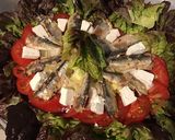 Une image de l'étape 10 de Salade de chêne rouge aux tomates, endives, sardines et feta.