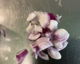Une image de l'étape 2 de Sauce salade à la coriandre, framboise et oignon rouge.