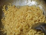 મેગી નેસ્ટ (Maggi Nest Recipe In Gujarati)