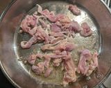A picture of step 2 of Dutch Kip Kerrie.