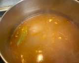 Foto del paso 3 de la receta: Sopa de ajo con huevo