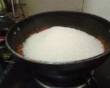 A picture of step 3 of Kacche aam ki khatti meethi chutney.