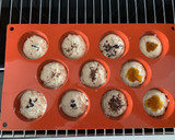 Foto del paso 2 de la receta: Mini muffins de chocolate saludables, sin grasa ni azúcar