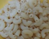 Foto langkah ke 1 dari resep Macaroni and Cheese.