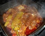 Une image de l'étape 6 de Poulet fermier aux boulettes de viande hachée et œufs sauce 🌶.