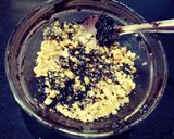 A picture of step 6 of Oreo Banana Kulfi with walnuts fudge.