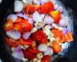 A picture of step 2 of PANEER CAPCICUM CURRY (Gravy).