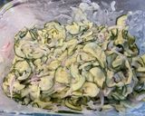Une image de l'étape 8 de Flan de courgettes au bœuf, oignon de roscoff et romarin.