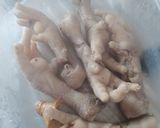 Foto langkah ke 2 dari resep Ceker Pedas Kemangi.