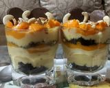 A picture of step 7 of Mango Oreo Delight.