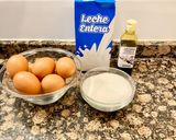 Foto del paso 1 de la receta Flan de huevo y coco (Egg and coconut flan)
