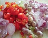 Foto langkah ke 4 dari resep Ikan Bawal Goreng Sambal Matah Bali.