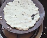 A picture of step 2 of Rice flour paratha.