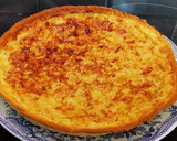 Foto del paso 9 de la receta: Quiche a los 5 Quesos con Cebolla