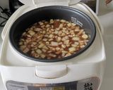 A picture of step 3 of Slow Cooker Beef barley soup.