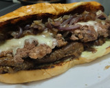 Foto del paso 18 de la receta: Sándwich🥐de berenjena🍆bbq, carne🧅, queso🧀y cebollas grillé🥯🥩🧀