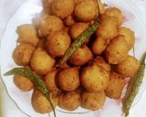 A picture of step 5 of Urad Dal FULURI / Fritters.