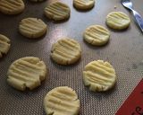 Foto langkah ke 2 dari resep Butter n cheese cookies - MPASI 8M+.