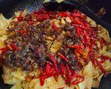 Foto langkah ke 7 dari resep Kering kentang 🥔🌶️.