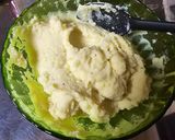 Foto del paso 1 de la receta: Huevos rebozados rellenos de salmón y "falso" caviar