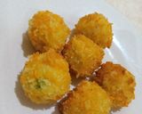 Foto langkah ke 8 dari resep Bola nasi abon keju.