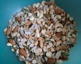 A picture of step 2 of Seeds and nuts Ladoo.