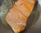 Foto del paso 3 de la receta: *Salmón Jugoso con Toronja y Limón*