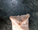 A picture of step 4 of Flower Samosa.
