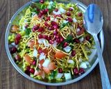 A picture of step 8 of Indori poha.