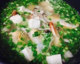 รูปขั้นตอนการทำที่ 6 ของ ข้าวต้มกุ้งเต้าหู้เห็ดและกู๋ช่าย