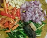 Foto langkah ke 2 dari resep Cumi-cumi Tumis Pedas.