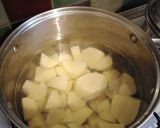 A picture of step 1 of Vickys Chicken, Leek & Bacon Pie, GF DF EF SF NF.