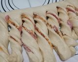 Foto langkah ke 5 dari resep Roti bolognese.