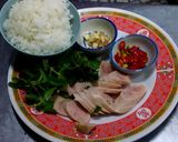 รูปขั้นตอนการทำที่ 1 ของ ข้าวผัดใบกระเพราแหนมไก่