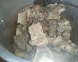 A picture of step 3 of Mazaydar Beef trotters OR Beef paye.