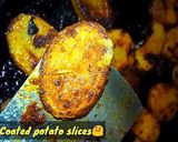 A picture of step 5 of Potato Tawa Masala Fry.