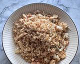 Foto langkah ke 5 dari resep Nasi Goreng Salmon.