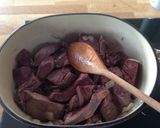 Une image de l'étape 1 de Cœur de bœuf à la sauce tomate.