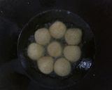 Foto langkah ke 4 dari resep Onde-onde Kopong Awet Kenyalnya.