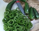 Foto del paso 1 de la receta: Chicharrones de chile jalapeño